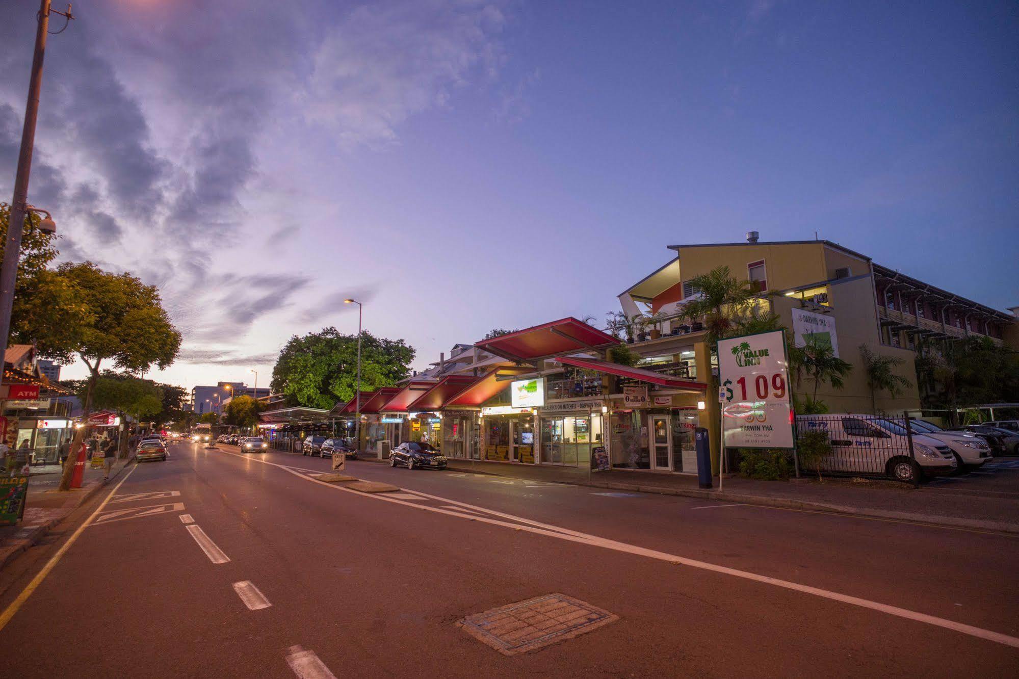 Melaleuca On Mitchell - Darwin Yha Hostel Exterior photo